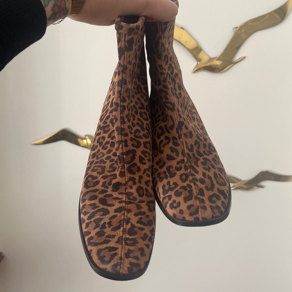 Animal print/ Leopard ankle booties - Picture 1 of 5